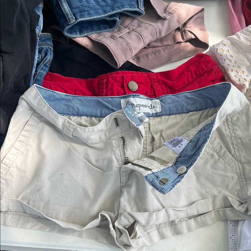 Aeropostale Women's Tan Shorts